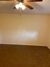 145 Colonial Cir in Murrells Inlet, SC - Foto de edificio - Building Photo