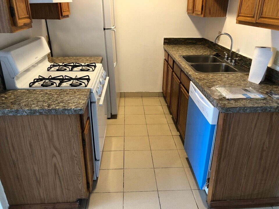10742 E Exposition Ave in Aurora, CO - Building Photo