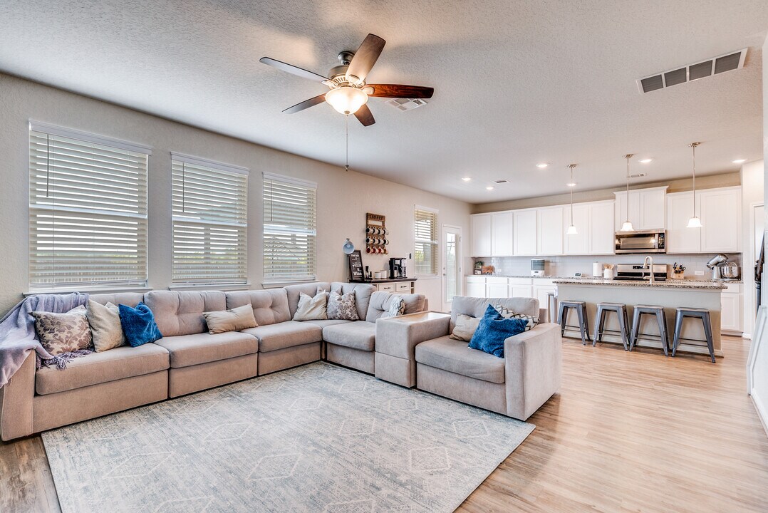 11503 Bakersfield Pass in San Antonio, TX - Building Photo