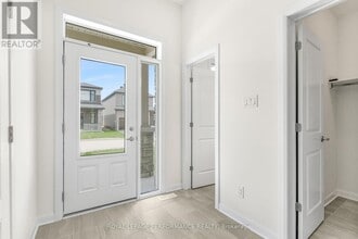 319 Elsie MacGill Walk in Ottawa, ON - Building Photo - Building Photo