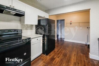 2121 NW 28th Terrace in Fort Lauderdale, FL - Building Photo - Building Photo