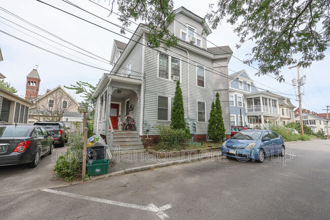 6 Blake St in Concord, NH - Building Photo - Building Photo