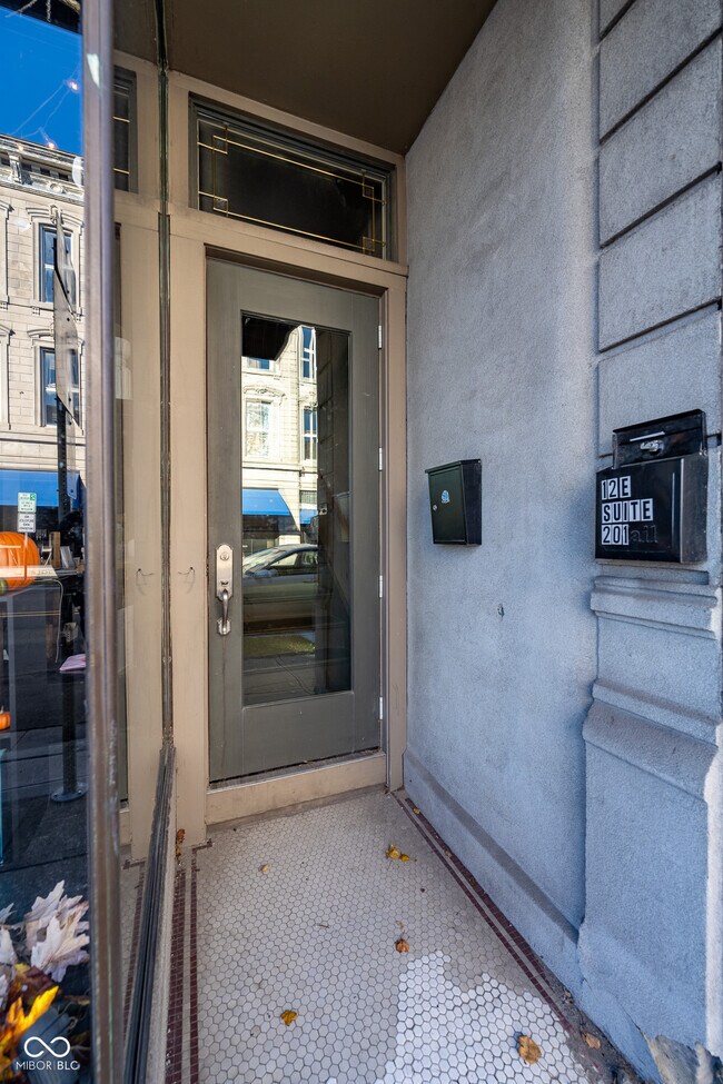 12 E Washington St in Greencastle, IN - Building Photo - Building Photo