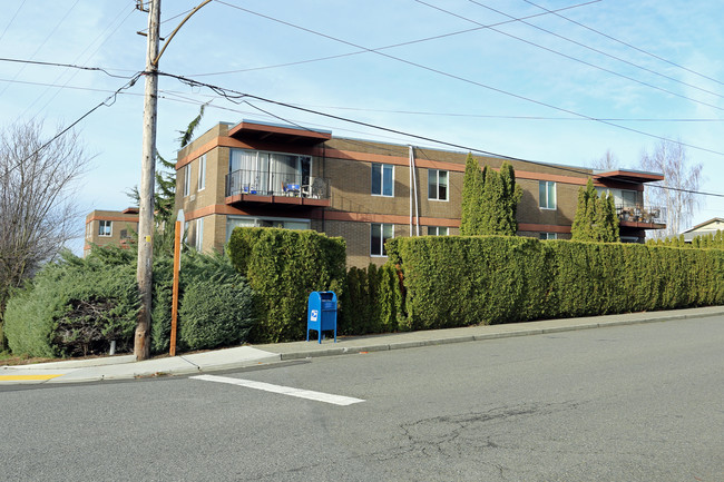 Sunset View Apartments in Renton, WA - Building Photo - Building Photo