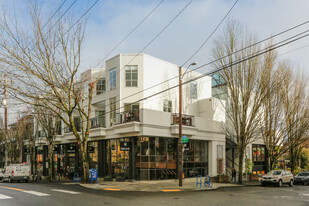 The George Apartments in Portland, OR - Building Photo - Building Photo