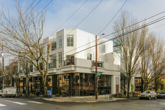 The George Apartments in Portland, OR - Building Photo - Building Photo