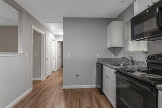 3621 Mainer St in Houston, TX - Building Photo - Building Photo