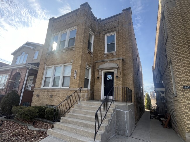 4420 N Marmora Ave in Chicago, IL - Building Photo - Building Photo