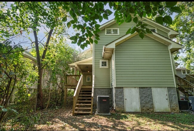 1121 Cahal Ave in Nashville, TN - Building Photo - Building Photo