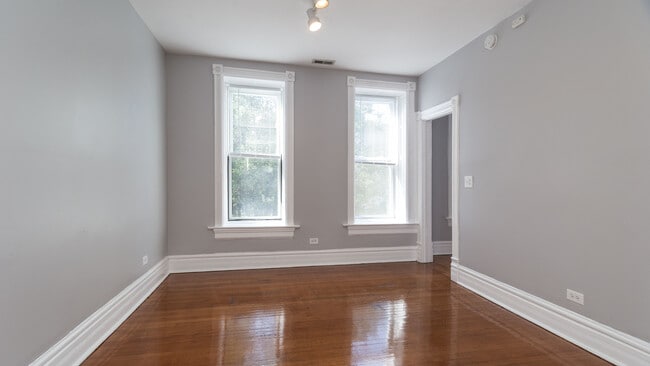 1148 W Addison St in Chicago, IL - Building Photo - Building Photo