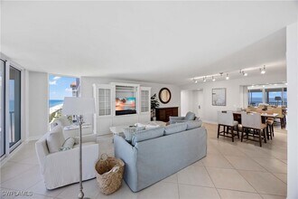 10691 Gulf Shore Dr, Unit 1201 in Naples, FL - Building Photo - Building Photo