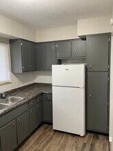 1616 Maxen Dr, Unit 1 in Akron, OH - Building Photo - Building Photo