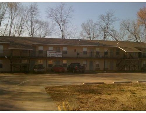 420 Park St in Springdale, AR - Foto de edificio