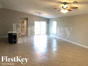 2477 SW Aberdeen St in Port St. Lucie, FL - Building Photo - Building Photo