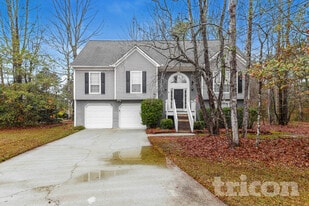 5002 Ceylon Dr in Austell, GA - Building Photo