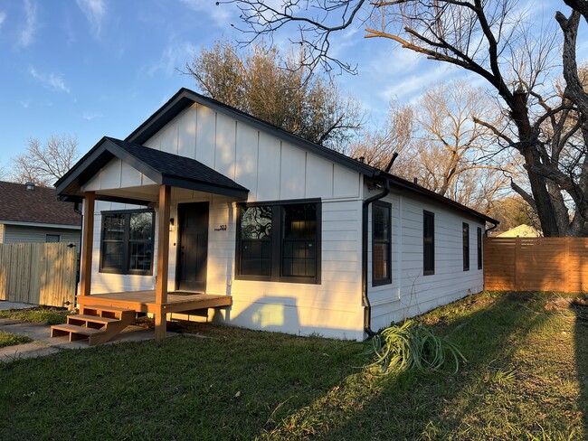 103 S 35th St in Corsicana, TX - Building Photo - Building Photo