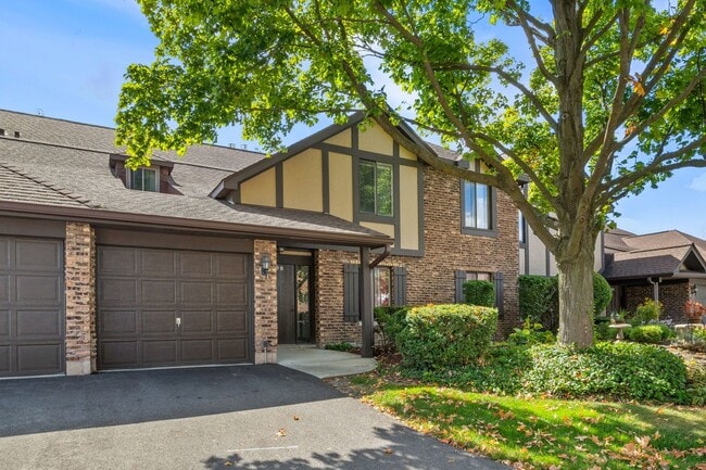 property at 890 Sheldon Ct