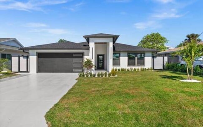 property at 135 Tahiti Cir