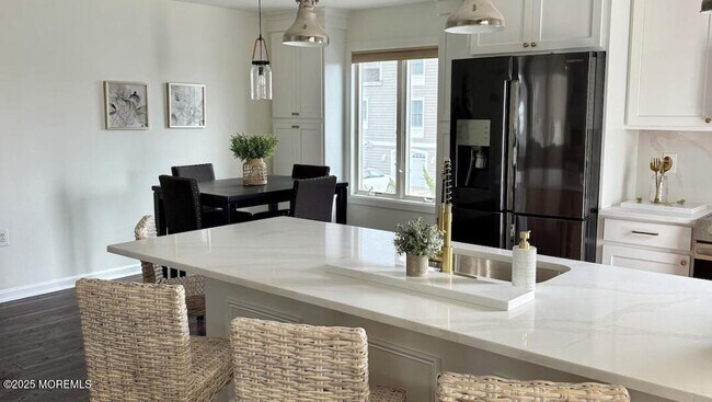 104 Catherine Ln in Stafford Township, NJ - Building Photo - Building Photo