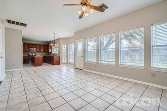 5911 Klamath Falls Ct in Houston, TX - Building Photo - Building Photo