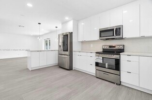 1402 NW 19th St in Fort Lauderdale, FL - Building Photo