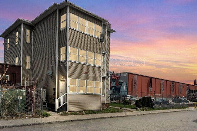 property at 8 Pond St
