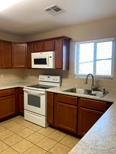 6345 Reynolds Dr in Las Cruces, NM - Building Photo - Building Photo