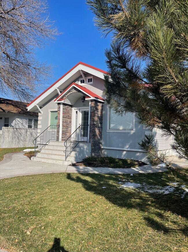 640 S 4th Ave, Unit Basement in Pocatello, ID - Building Photo - Building Photo
