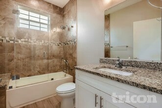 8118 N Coolidge Ave in Tampa, FL - Building Photo - Building Photo