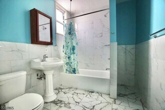 255 Magnolia Ave in Elizabeth, NJ - Building Photo - Building Photo