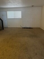 2601 N Kentucky Ave, Unit 4 in Roswell, NM - Building Photo