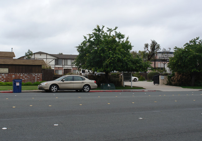 The Garden in Chula Vista, CA - Foto de edificio - Building Photo