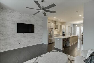 3905 Danube Ln in Atlanta, GA - Building Photo - Building Photo