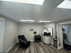 403 W Main St in Allen, TX - Building Photo