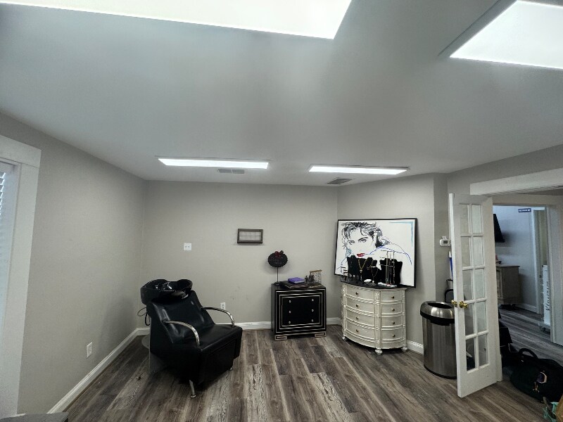 403 W Main St in Allen, TX - Building Photo