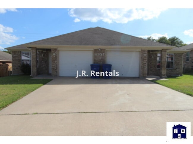 property at 4107 Primrose Dr