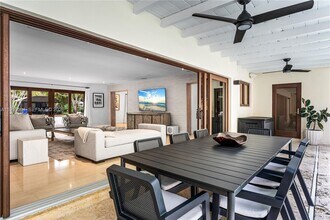 3625 Battersea Rd in Miami, FL - Building Photo - Building Photo