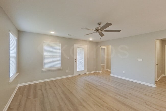 353 Angela St in Prattville, AL - Building Photo - Building Photo