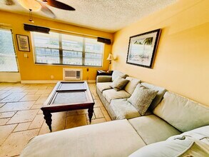 159 Sussex H in West Palm Beach, FL - Building Photo - Building Photo