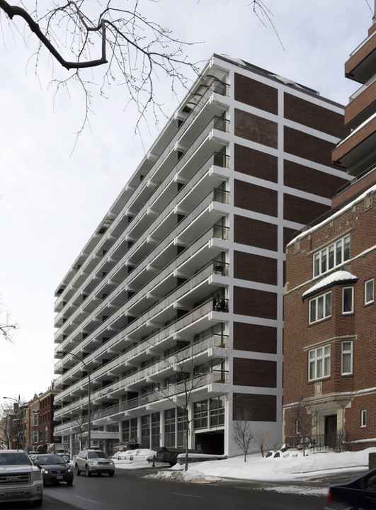 Embassy Row Apartments in Montréal, QC - Building Photo