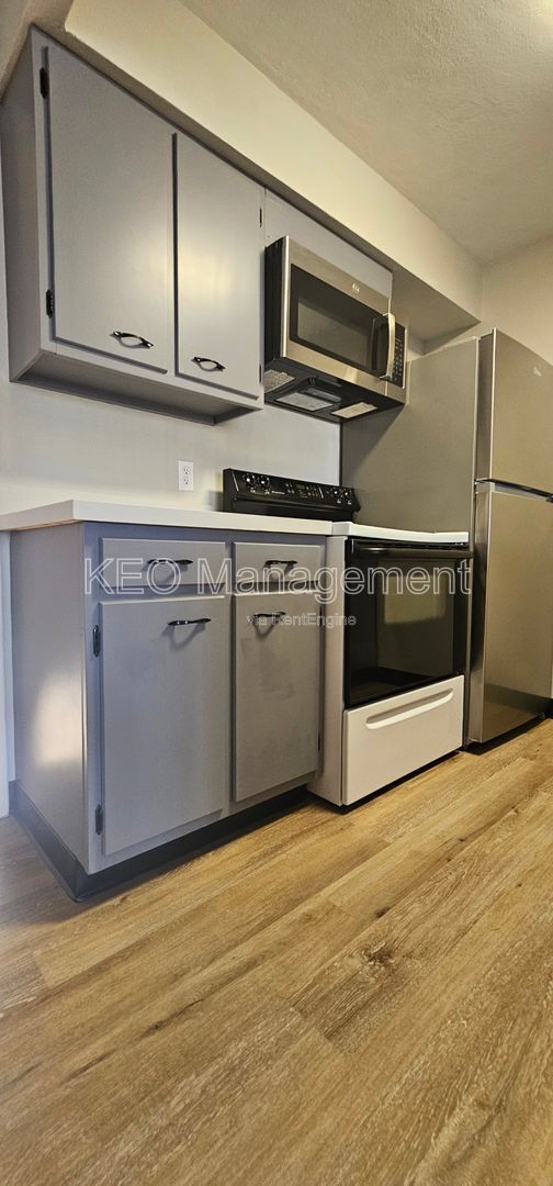 3813 Briar Pl in Dayton, OH - Building Photo - Building Photo