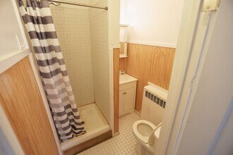 326 E Savidge St in Spring Lake, MI - Building Photo - Building Photo