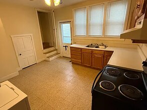 118 W Buckeye Ave in Ada, OH - Building Photo - Building Photo