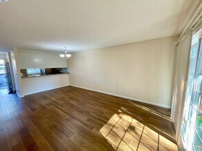7317 Starward Dr in Dublin, CA - Building Photo - Building Photo