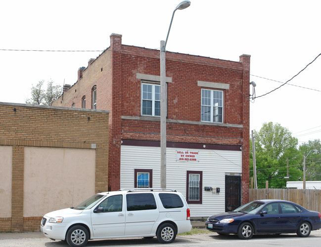 3 units in Kansas City, MO - Foto de edificio - Building Photo