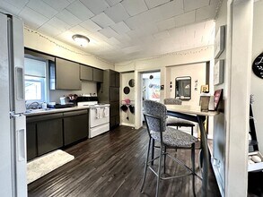 516 N 16th Ave E in Duluth, MN - Building Photo - Building Photo