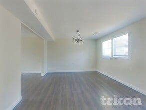 13 Cardigan Ct in Waldorf, MD - Foto de edificio - Building Photo