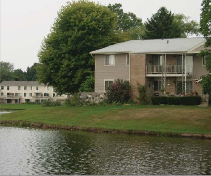 Lakeview Apartments in Haslett, MI - Foto de edificio