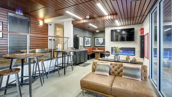 Arrive 800 Penn Apartments