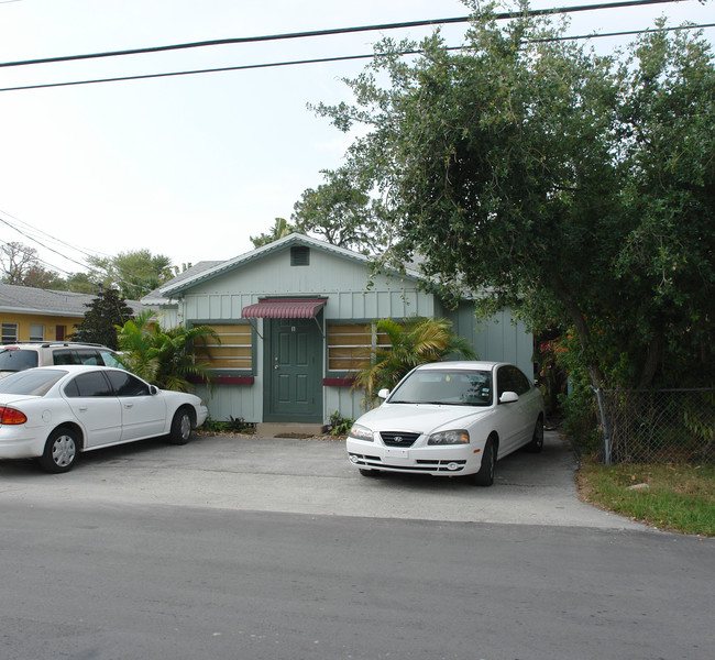 1122 Middle St in Fort Lauderdale, FL - Building Photo - Building Photo